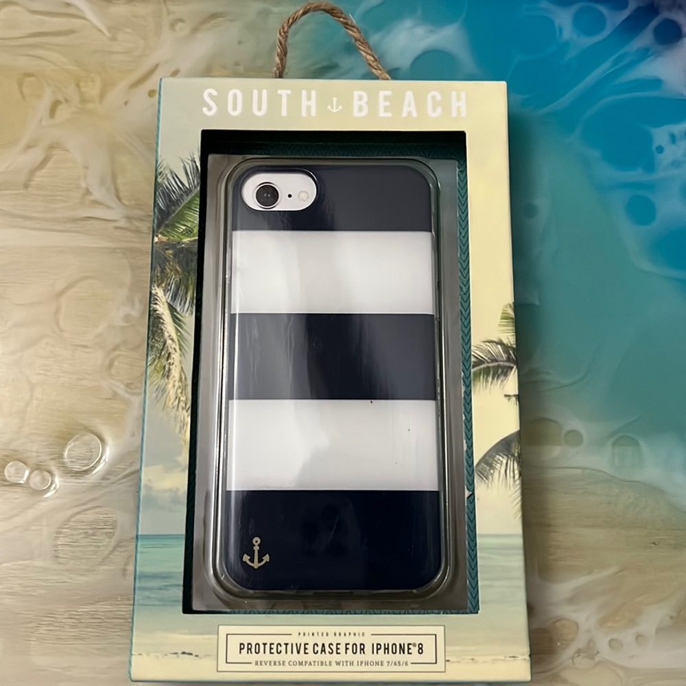 New IPhone 8 Black/White Phone Case